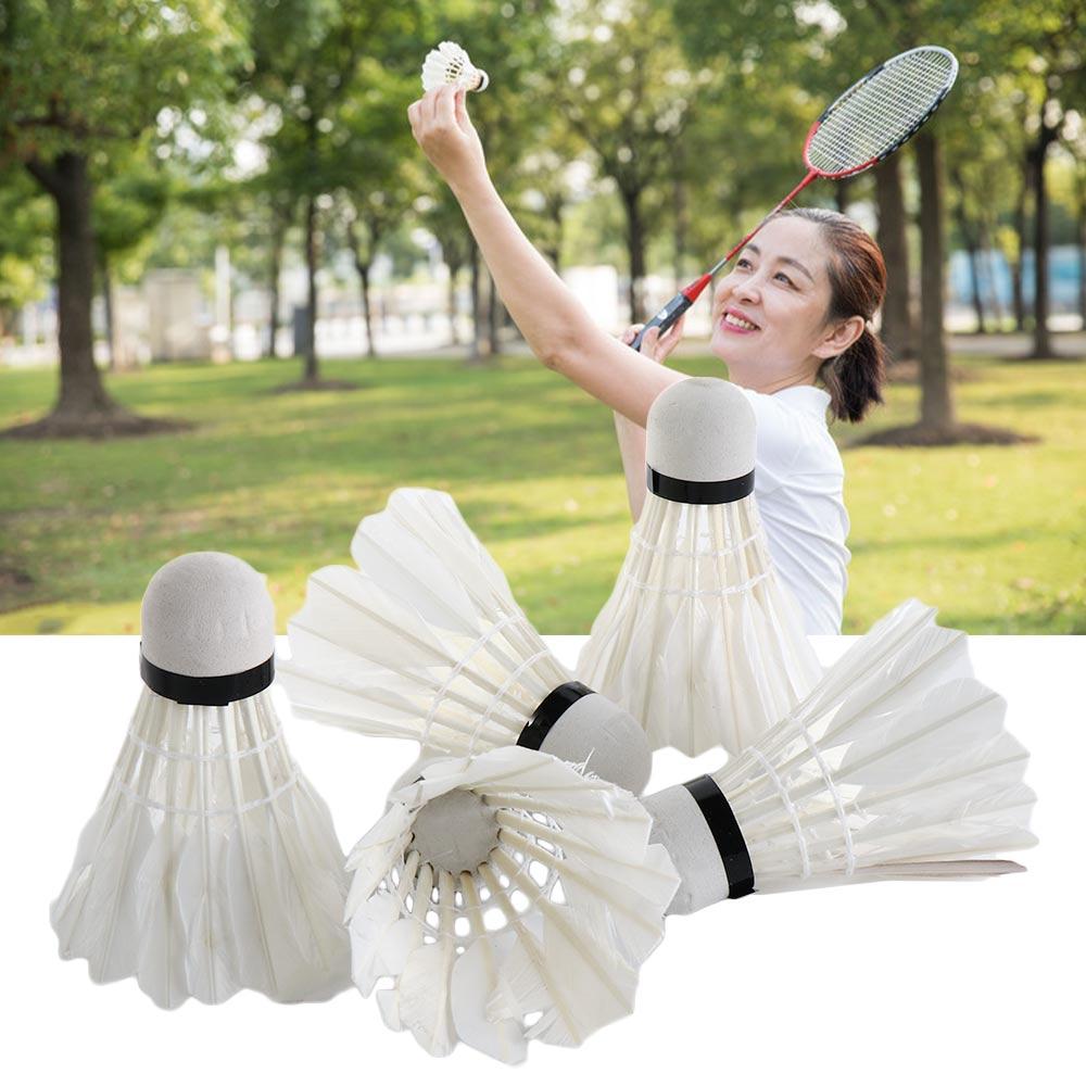 كرة بادمنتون رياضية مرنة من ال - مراجعة Feather Shuttlecock وسعره
